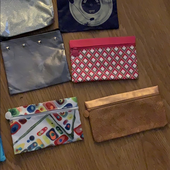 14 Ipsy Makeup/Toiletry/Miscellaneous Bags - Picture 3 of 4